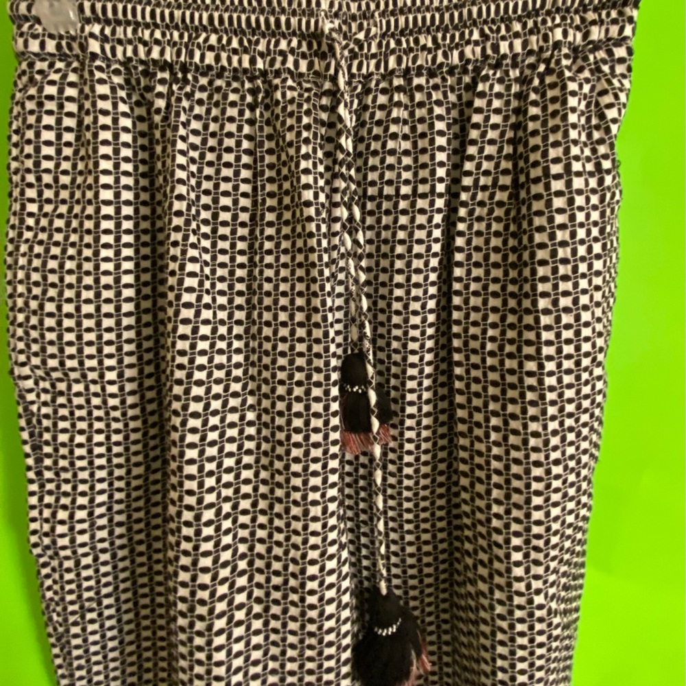 Women’s Black and White Random Printed Tassels Flowy Pants